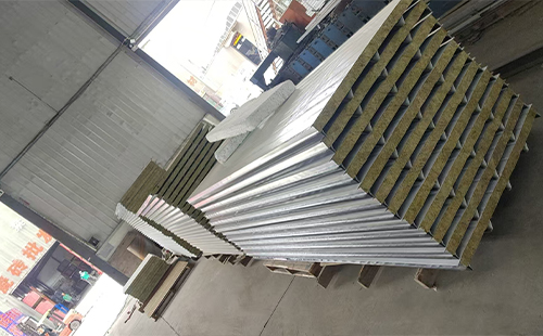 海南藏族彩钢夹芯板